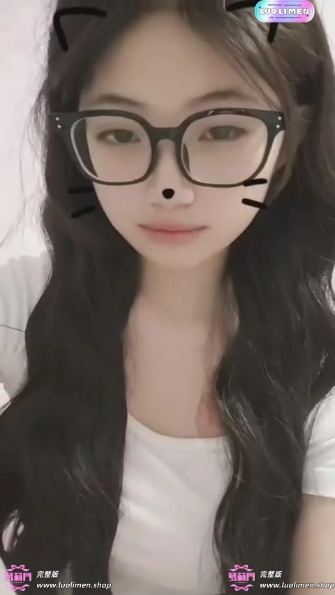 图片[4]-微信福利姬猫猫头 气质良家巨乳露脸露点自慰B特写洗澡-萝莉萌妹